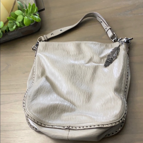 Jessica Simpson Handbags - 🎉HP🎉Jessica Simpson grey shoulder purse rivets.